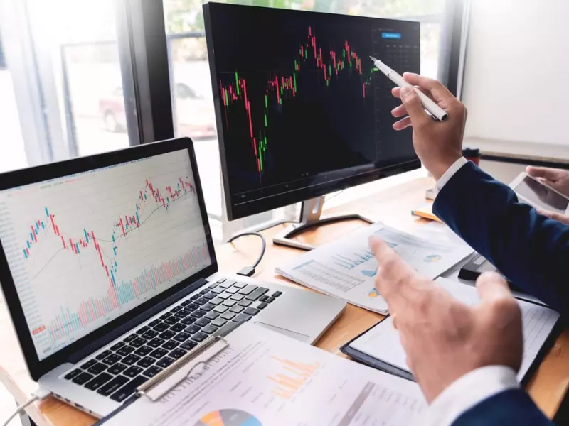Ưu điểm của các khóa học chứng khoán online